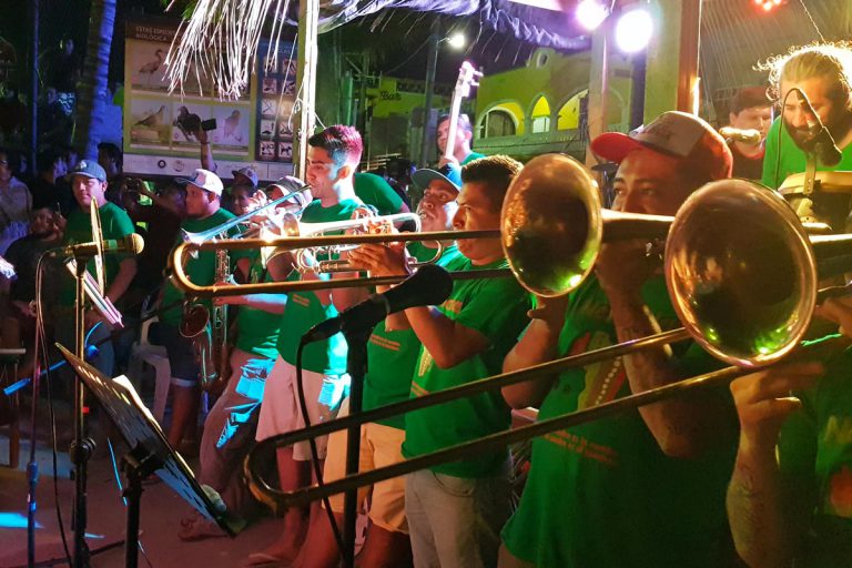 Karneval und Musik auf Insel Holbox