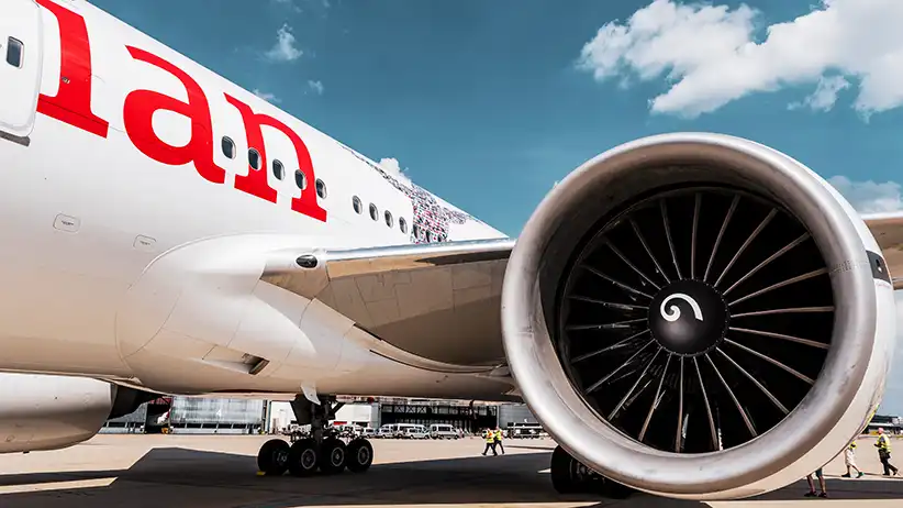 Ein Flugzeug von Austrian Airlines am Flughafen Wien