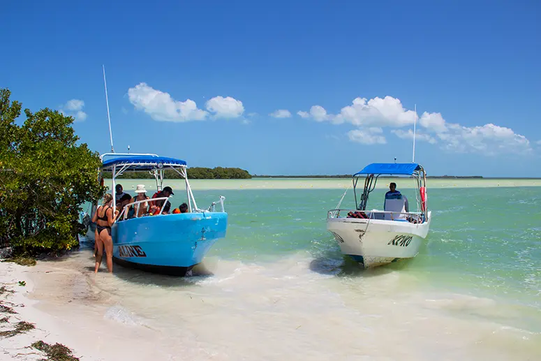 Boat exit on the beach of Isla Pasion