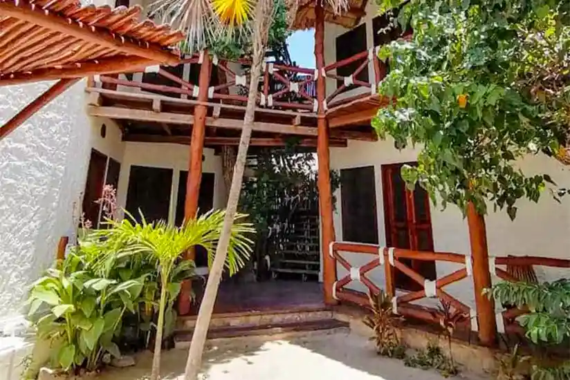 Green interior of the Holbox Hotel Casa Mech.